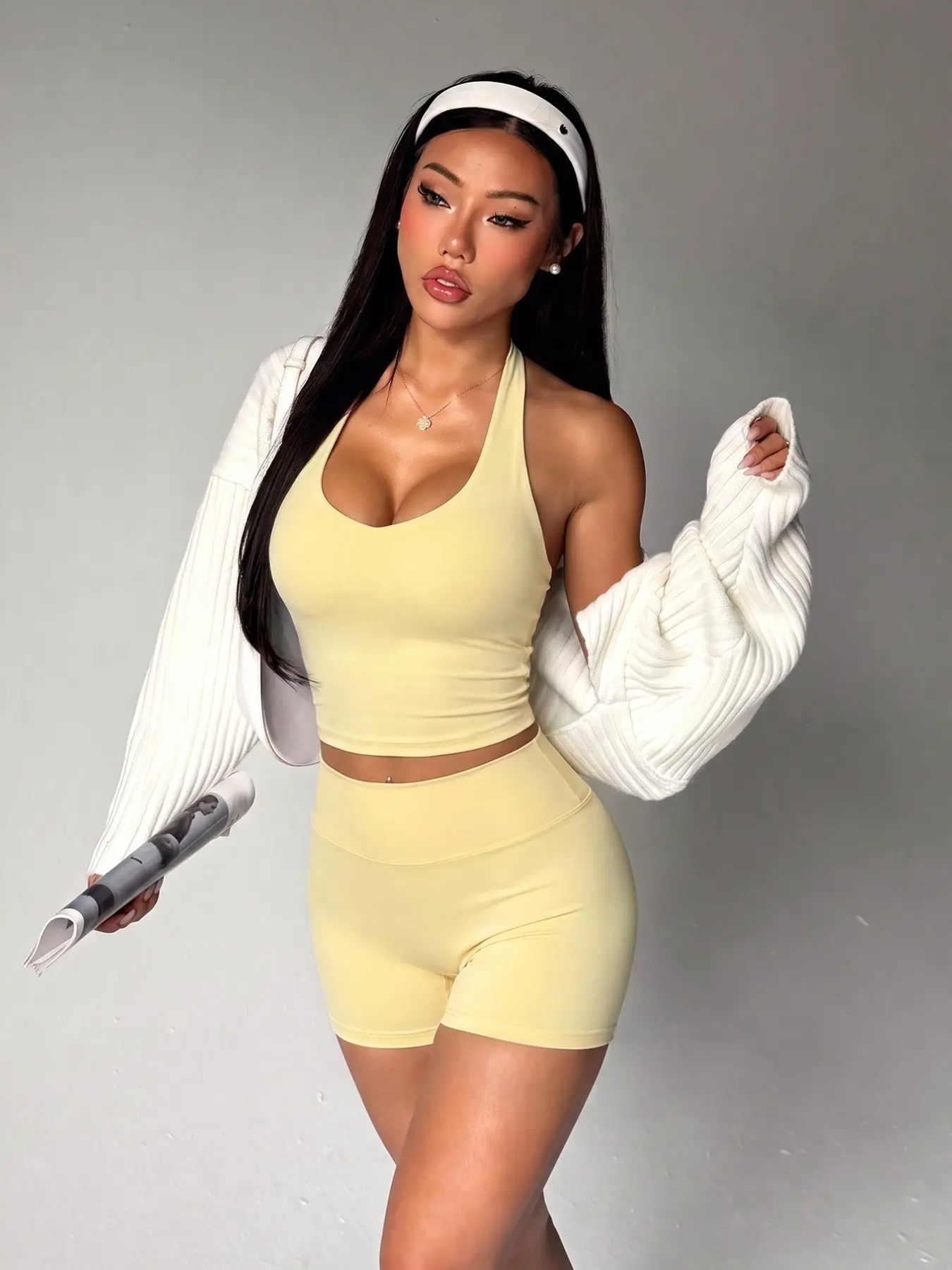 Women's Sporty Casual 2-Piece Set, Sexy Backless Halter V-Neck Sleeveless Tank Top with Chest Pad & High-Waist Tummy Control Butt Lifting Shorts, for Yoga, Training, Gym and Daily Wear