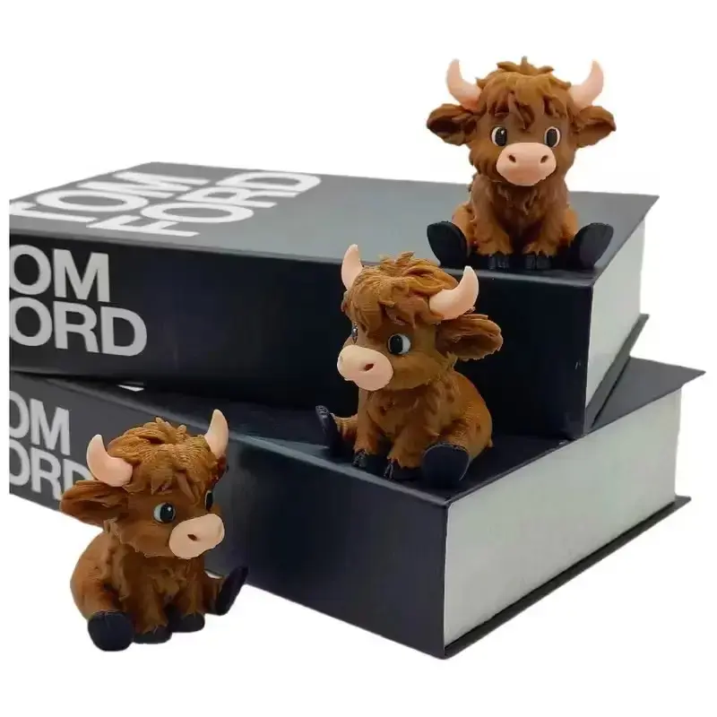 3D Printed Highland Cow Desktop Decorative Figurine, Cute Cartoon Sculpture, Office & Farmhouse Decor, Fun Animal Collection, Birthday Gift, Desk Ornament