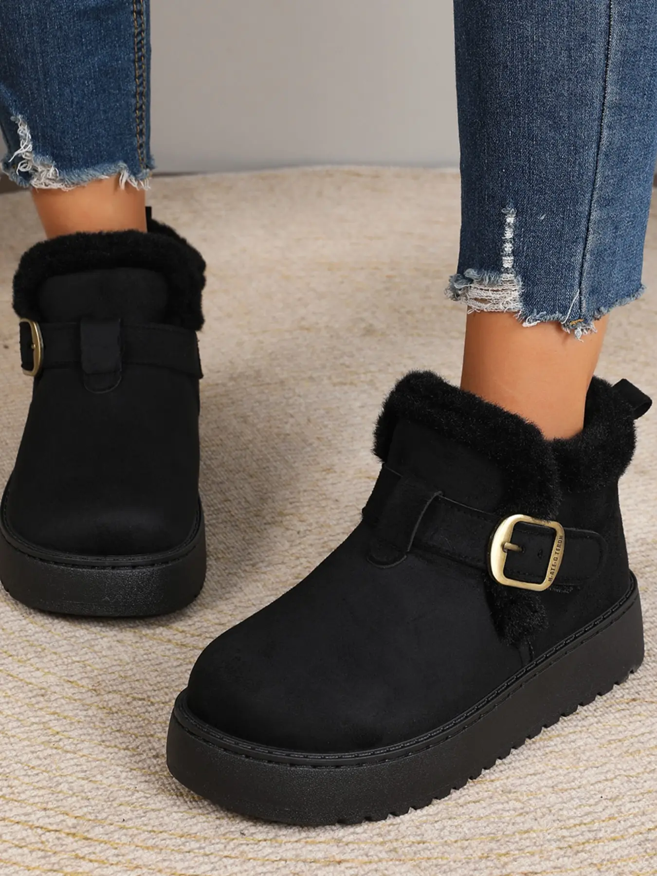 Vintage Faux Fur Metal Buckle Snow Boots, Thick Wool Lining, Height-Boosting, Anti-Slip, Versatile Cotton Short Boots for Fall Winter