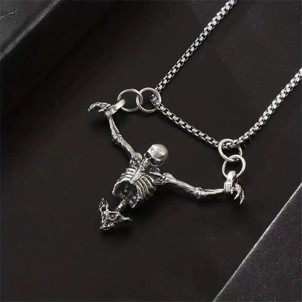 Punk Skull Necklace Captivity Skull Pendant Bicycle Rock Jewelry Gift For Men And Women Zinc No Gems