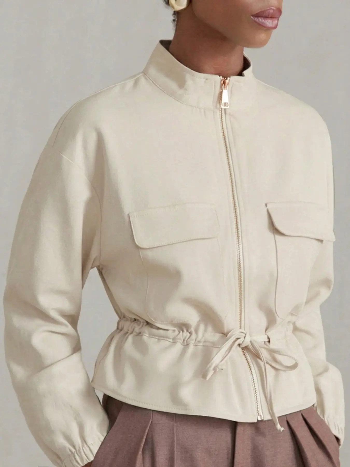Women's Stand Collar Zipper Short Workwear Jacket, Dual Pockets, Drawstring Waist, Long Sleeve Ruffle Hem, Casual Outerwear for Office, Date, Street, Vacation