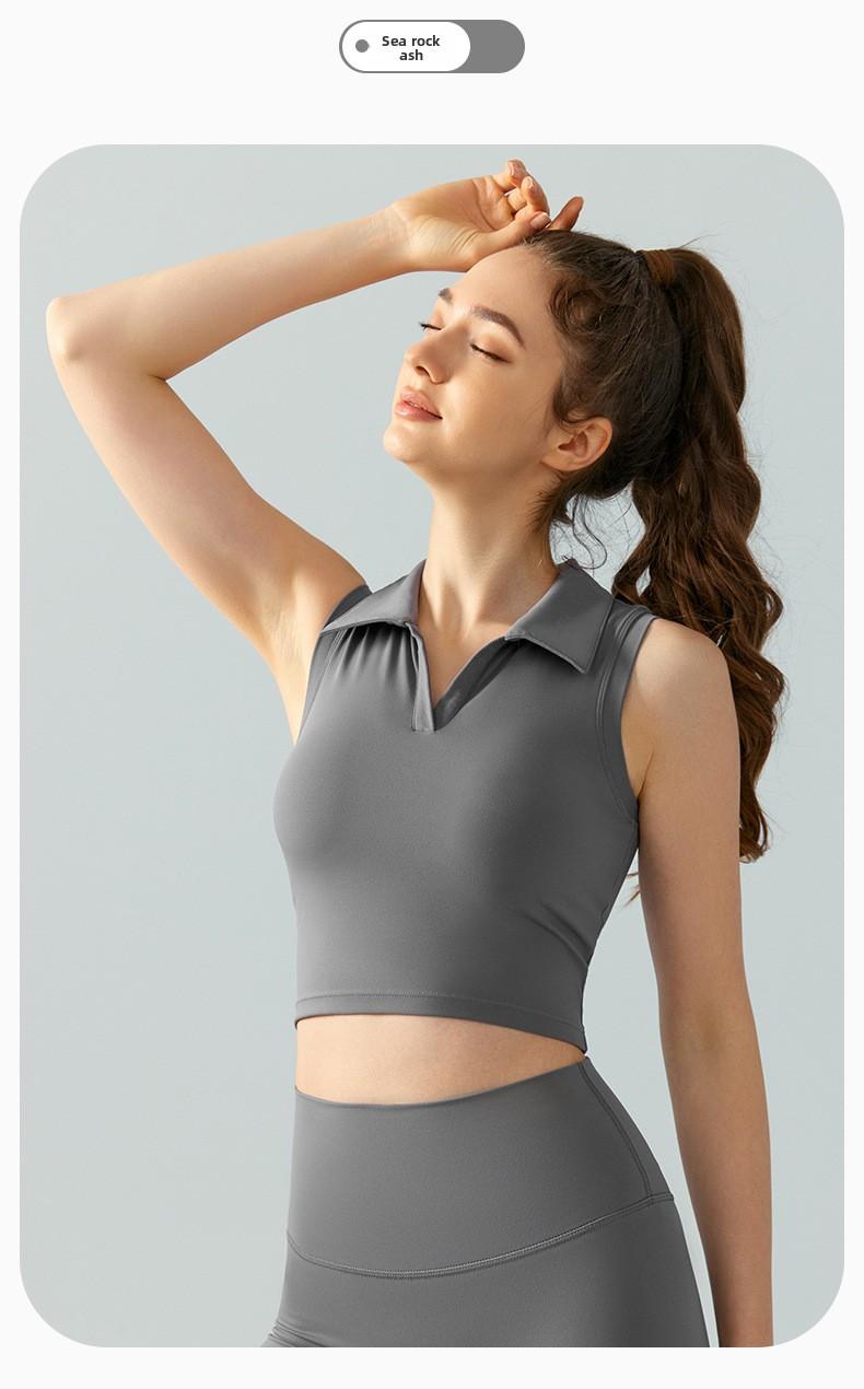 High-neck yoga top for women, sleeveless, slim-fit, breathable, suitable for outdoor running and fitness, sports vest with chest pads