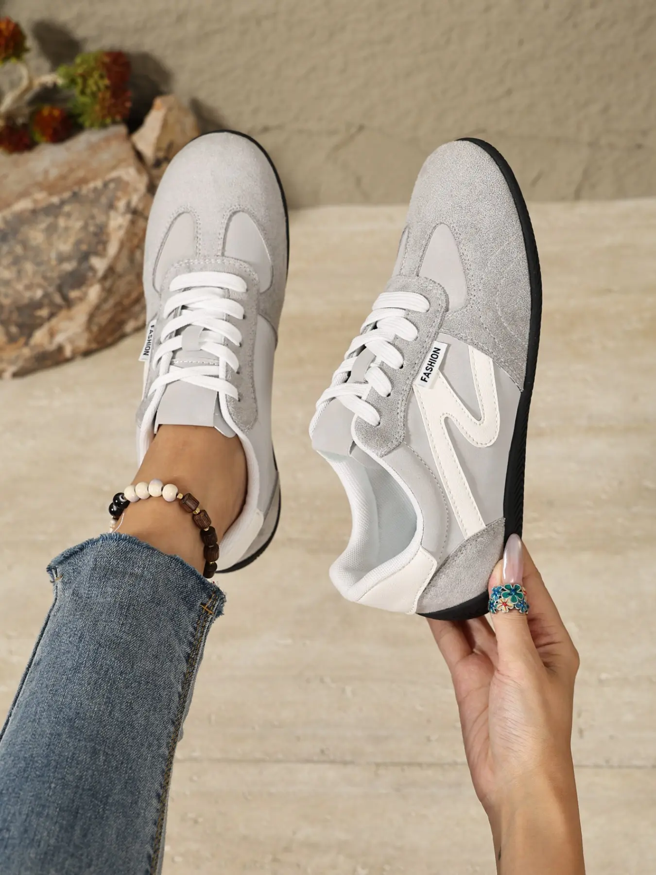 Women's Casual Sport Shoes, Lightweight Lace-Up Daily Commute Flat Sneakers, Low Top Fashion Women's Shoes, Outdoor Walking Sports Shoes