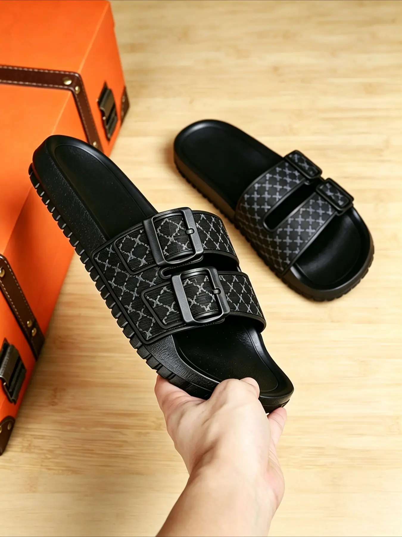 Men's Summer Casual Flat Slippers, Comfortable Lightweight Slide Sandals, Round Toe, Fashionable Outdoor Beach One-Piece Sandals Footwear