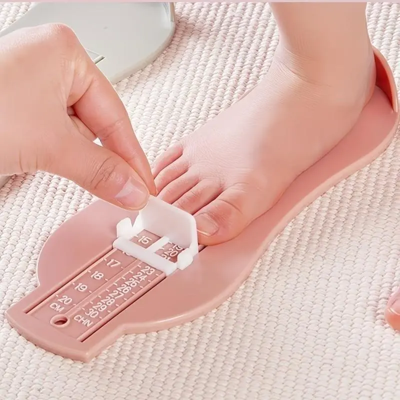 Children's foot length measuring ruler, precise and accurate. Household shoe size measuring tool. No more worries about buying the wrong shoes.