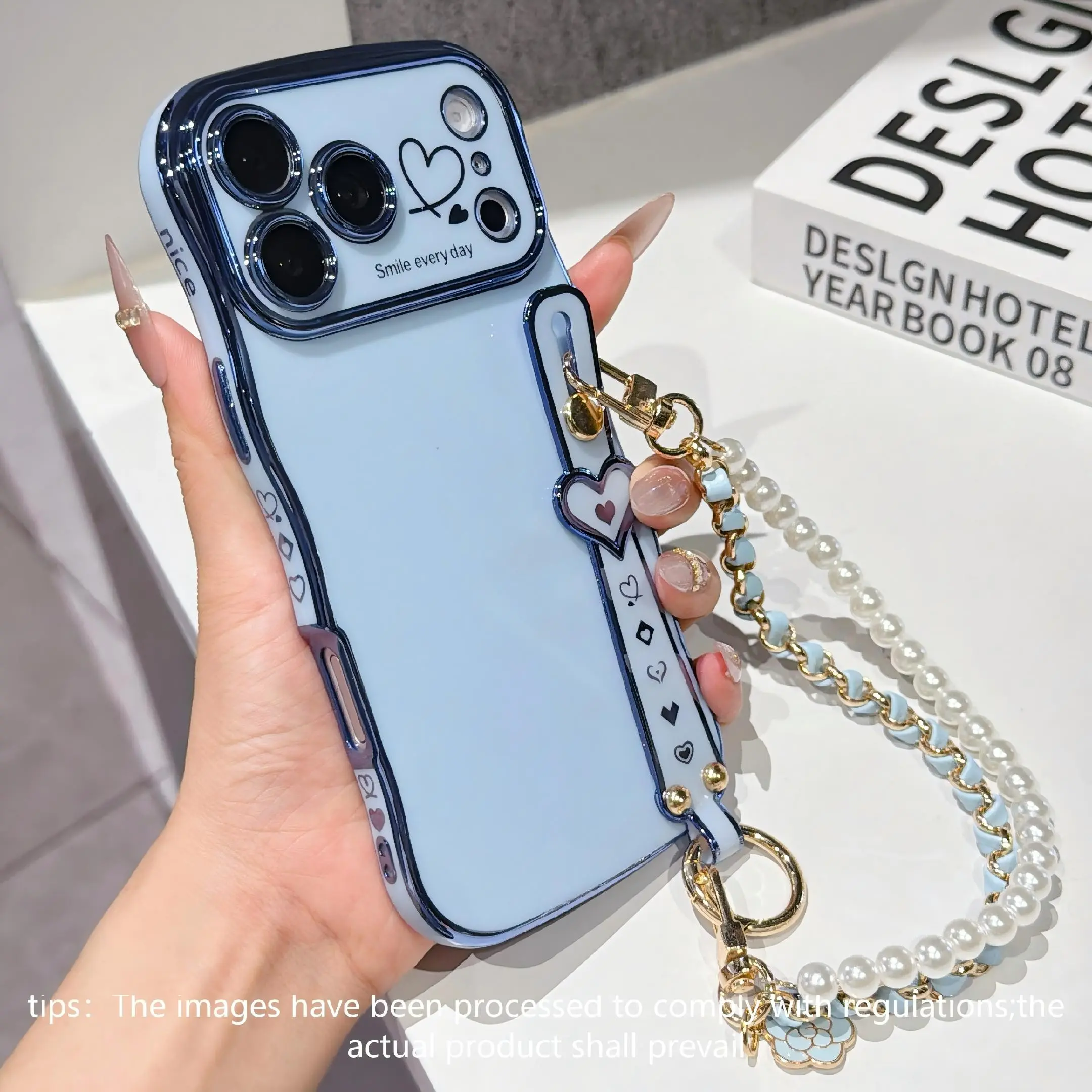 Electroplated Wave Pattern Dual Heart Large Window Wrist Strap Full Coverage Anti-Scratch Anti-Drop Durable Decorative Smartphone Protector Phone Case for Apple iPhone 17pro Max 16pro 15 14 13 12