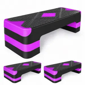 Adjustable height aerobic exercise platform for fitness training, with adjustable platform height, equipped with 26.5inch pedals and 4inch, 6inch, 8inch height-adjustable riser plates, suitable for women's home gym aerobic exercises