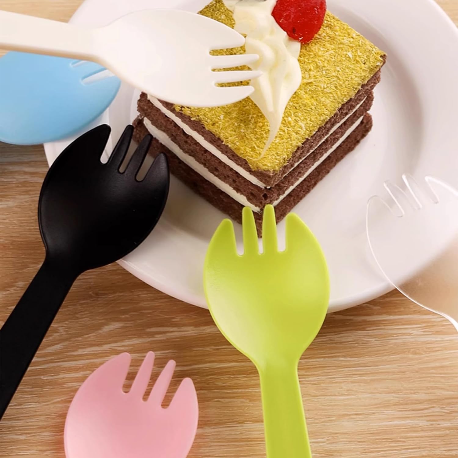 100 count Disposable Sporks, Individually Packaged Plastic Spork for Cakes, Desserts, Ice Cream, Bread, Heavy Weight Fork Spoon for Party, Wedding, Picnics, Buffet (Clear)