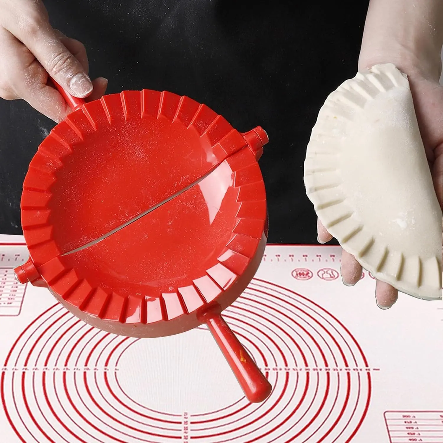 Magic Easy Dumpling Mold, Food-Grade Plastic, Quick Molding, Leak-Proof Edges, Trending Kitchen Gadget, Essential for Home Cooking