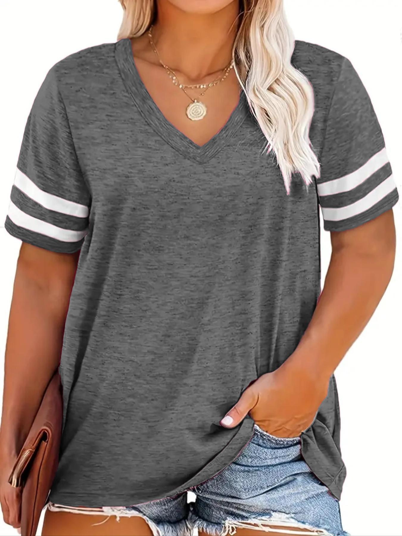 Plus Size Contrast Striped Print V Neck Knit Tee, Casual Short Sleeve Fitted T-shirt for Summer, Women's Plus Clothing for Daily Wear, Cute Tops, Womenswear