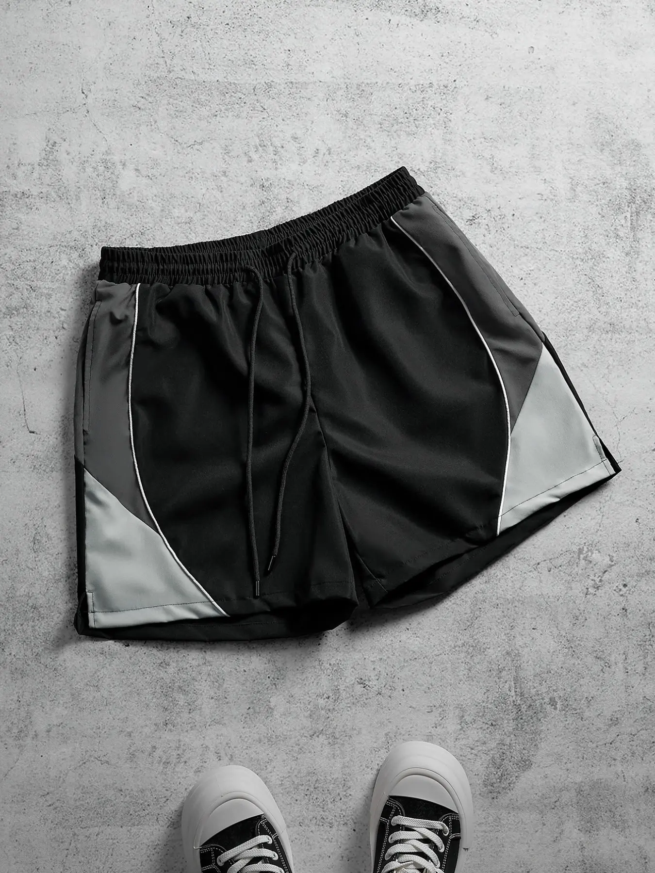 Men's and Block Quick-Dry Gym Shorts with Drawstring Waist, Loose-Fitting Knee-Length Casual Shorts for All Seasons