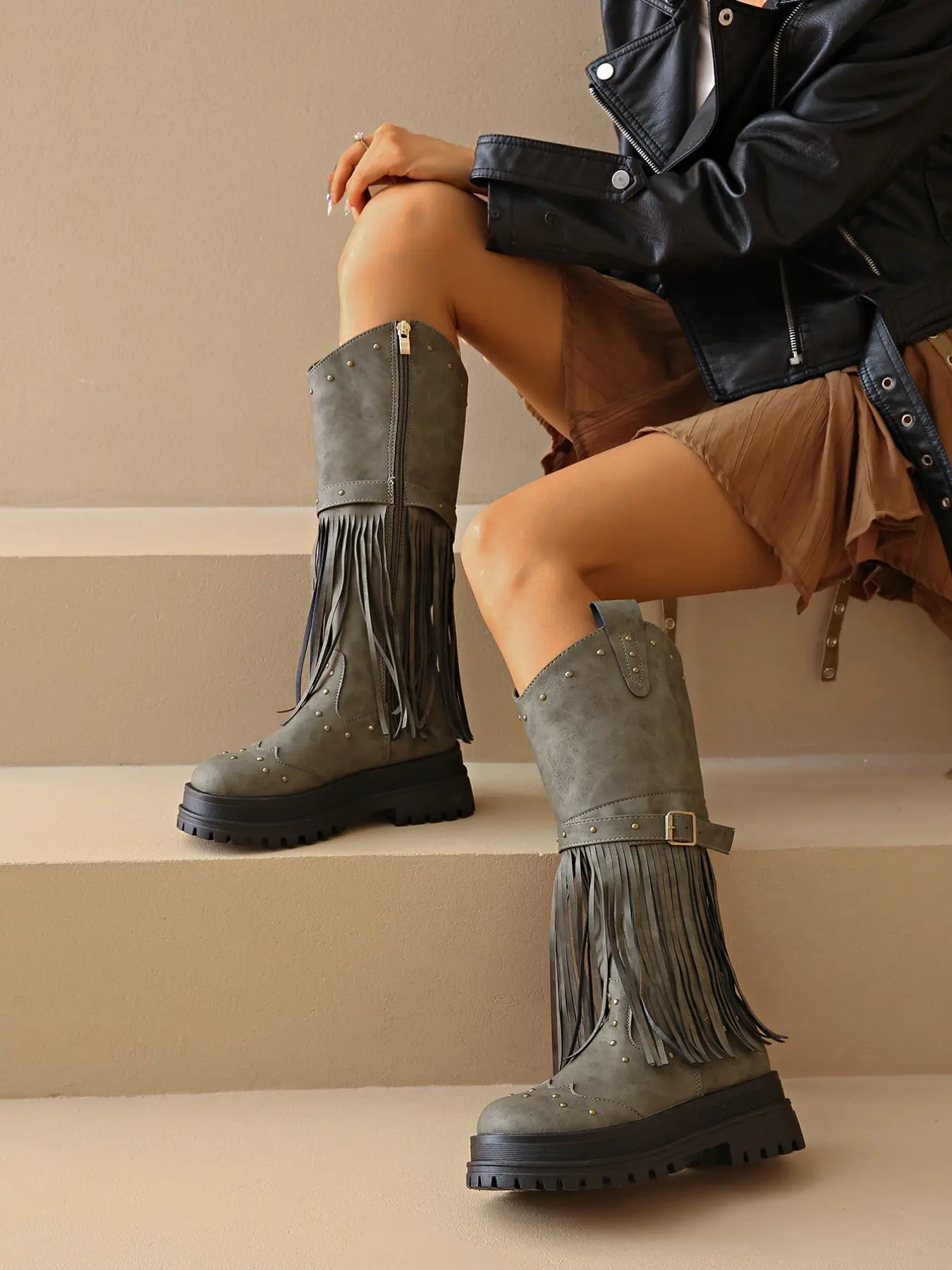 Western Retro Fringe Cowboy Boots for Women, Vintage Rivet Thick Sole Platform Side Zipper Boho Long Boots, Perfect for Vacation