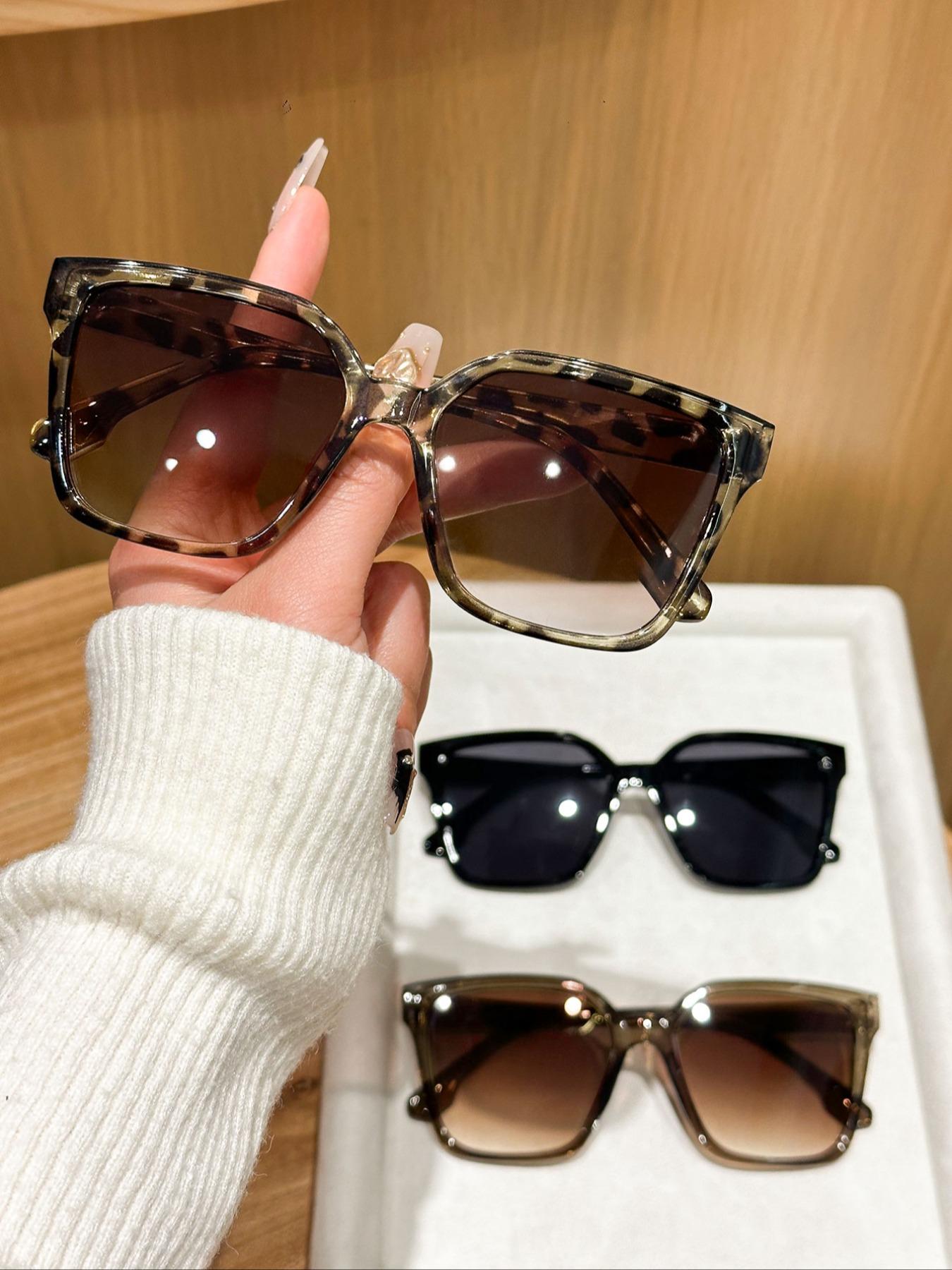 Women's Vintage Trendy Tinted Lens, Retro Casual Full Rim Trendy Styling Sunglasses for Everyday Use, Fashion Accessories for Outdoor Activities