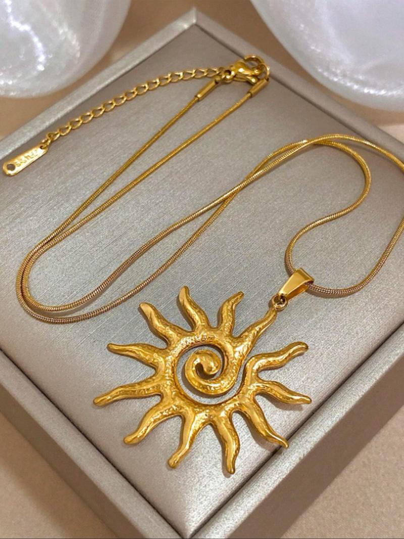 Vintage Sun Totem Pendant Necklace for Women, Stainless Steel Chain Necklace, Fashion Jewelry for Party, Daily Decor, Trendy All-match & Exquisite Jewelry for Birthday Gift, Dangling Charms Necklace
