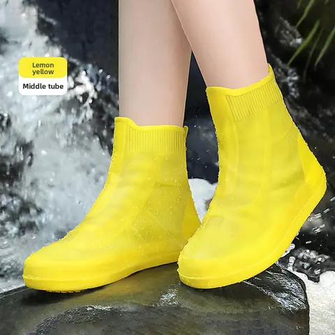 Youth Children's Synthetic Silicone Rain Shoe Covers - Rainproof, Non-Slip, Double-Layer Thickened Sole, Thickened Wear-Resistant, Durable, Lightweight, Portable, Reusable for Rainy Day Outdoor Cycling (Sports & Outdoor Use)