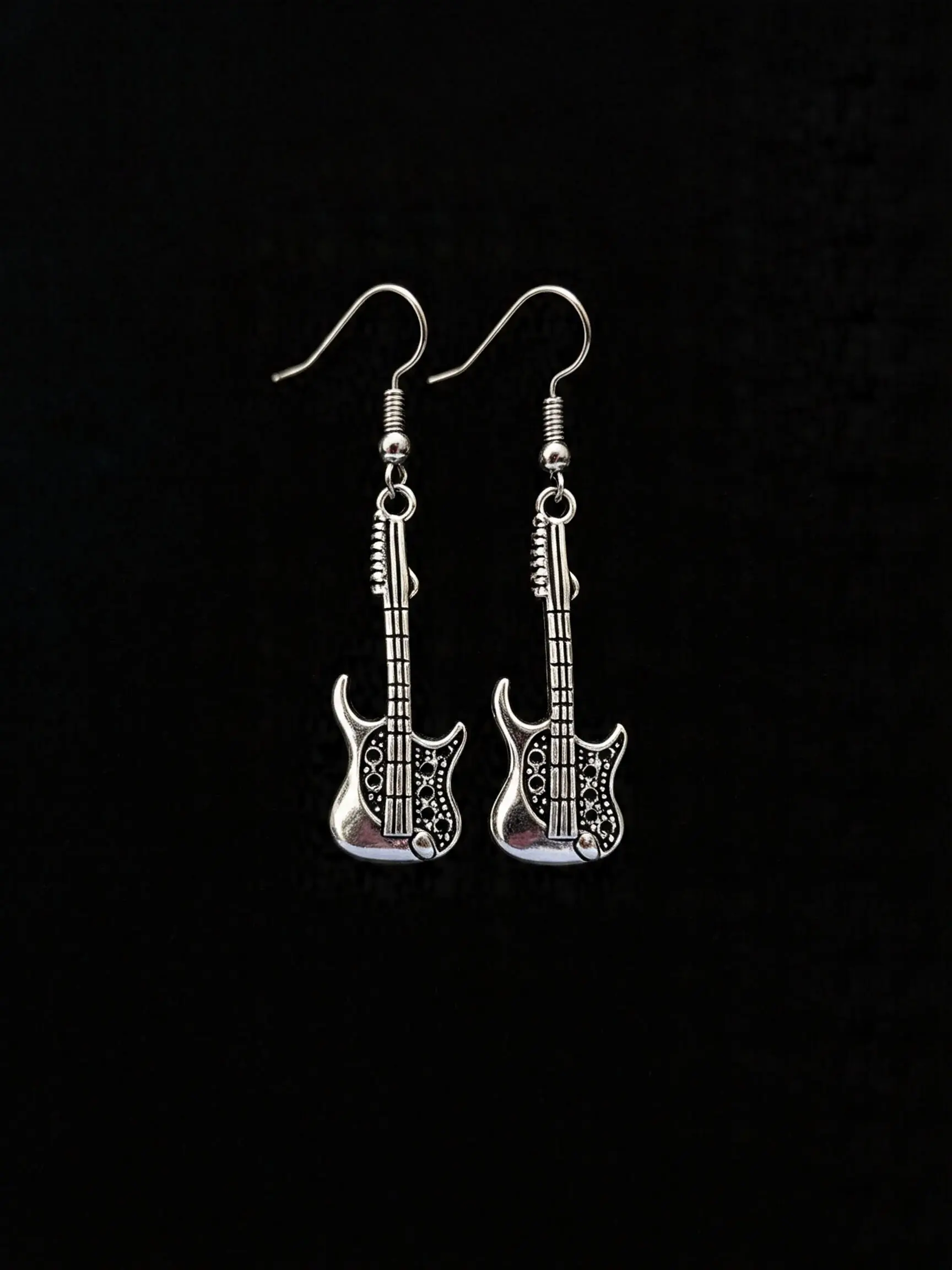 Vintage Worn Electric Guitar Earring, Rock Bass Instrument Ear Ring, Punk Music Lover Jewelry, Unique Creative Musical Design Ear Hook