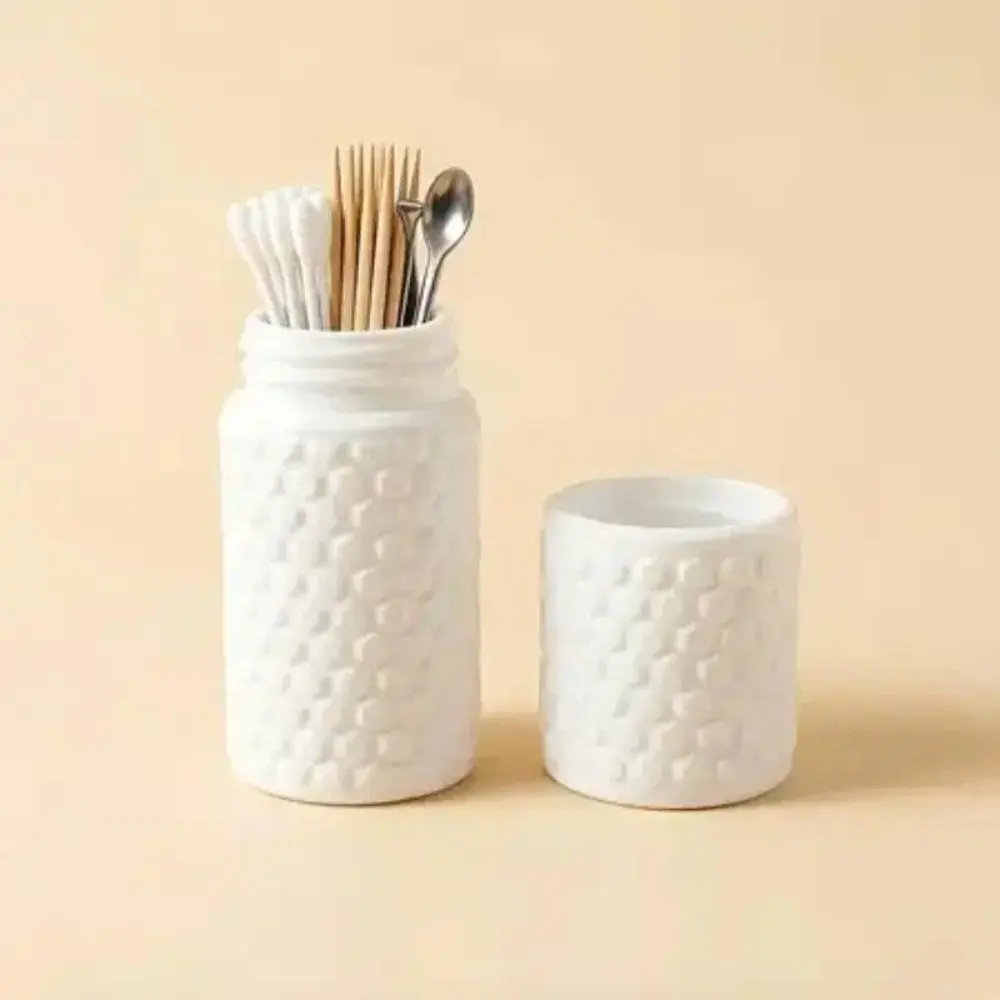 1 Count Portable Mini Travel Storage Box, Dust Proof Lightweight Small Container, Multi-Use Holder for Cotton Swabs Toothpicks Tiny Jewelry Daily Essentials, Compact Travel Accessory
