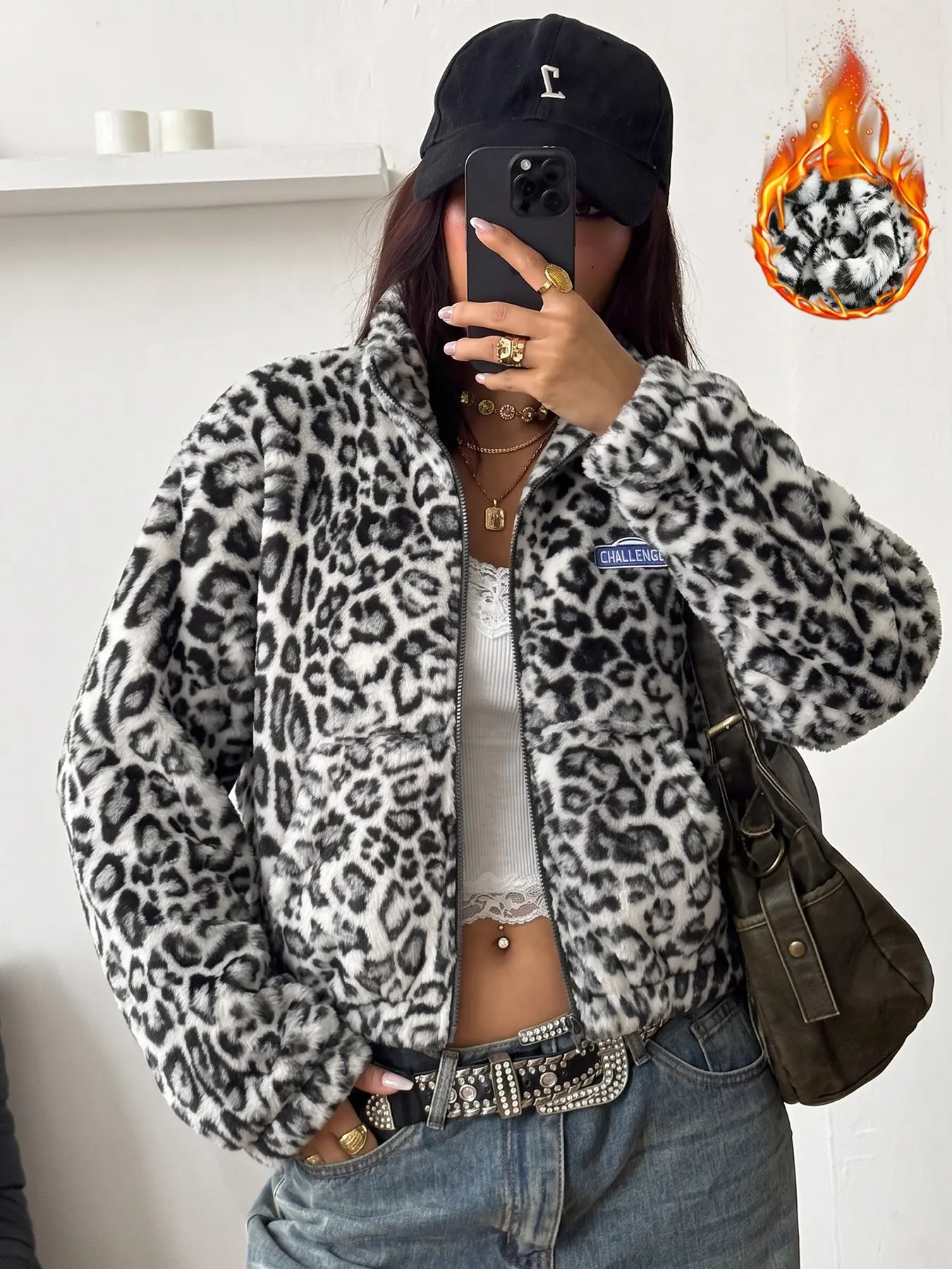 🔥Y2K women's leopard print plush zip-up jacket, soft and fluffy warm stand-collar coat, vintage street style for autumn and winter, loose casual leopard fleece top, perfect for everyday outings #LeopardJacket #WinterJacket #StreetFashion