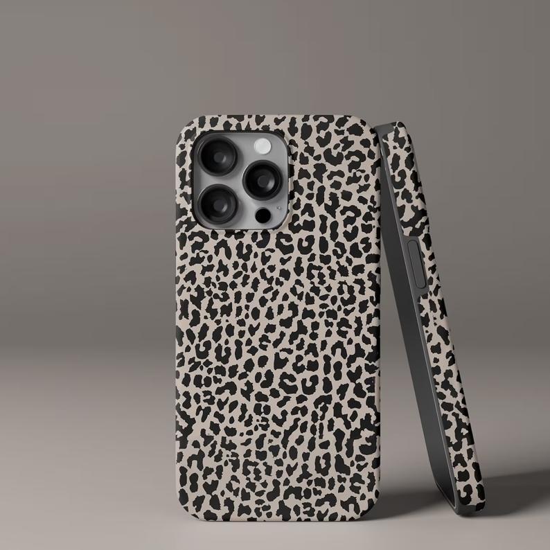 Black leopard pattern, durable, shock-absorbing two-in-one mobile phone case, suitable for iPhone 17 16 15 14 13 12 11 X and other series models, can be given as a gift to friends or family