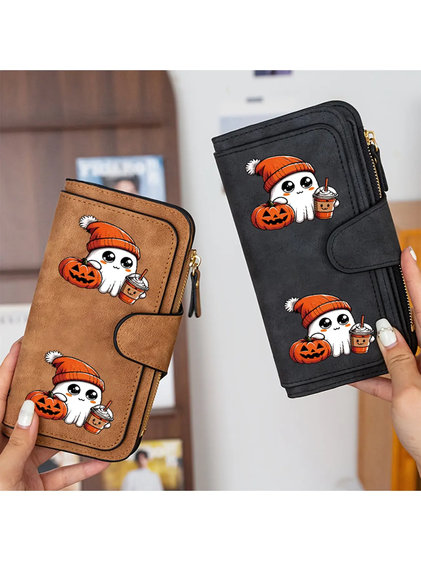 A unique ladies' multi slot wallet with cute Halloween pumpkin lanterns and ghost pattern decorations, full of Halloween atmosphere, four fold design to meet your storage needs, Halloween gifts/Halloween costumes/Halloween decorations