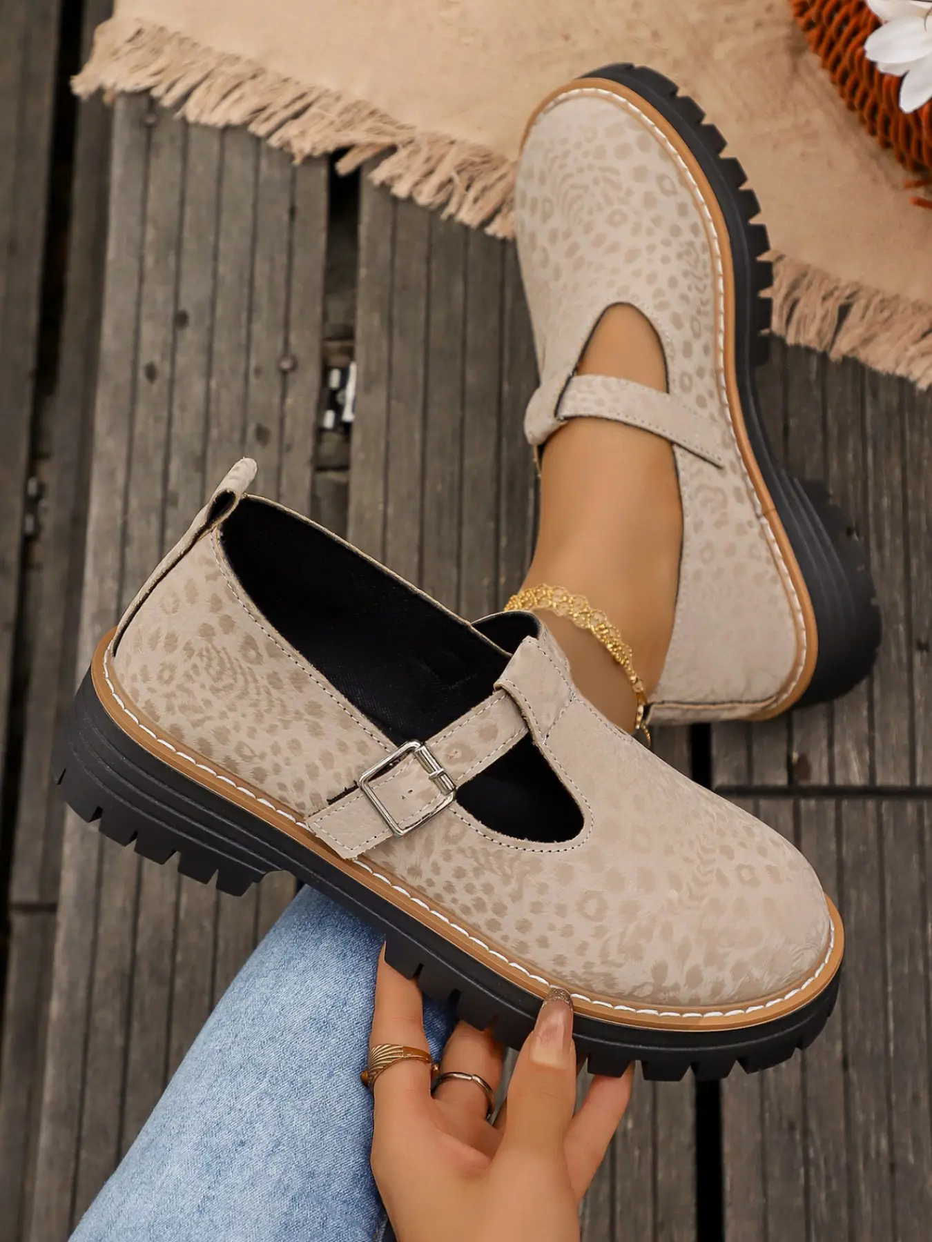 Women's Retro T-Strap Mary Jane Shoes, Leopard Print PU Leather, Thick Sole, British Style, All Seasons, Anti-Slip, Casual & Formal