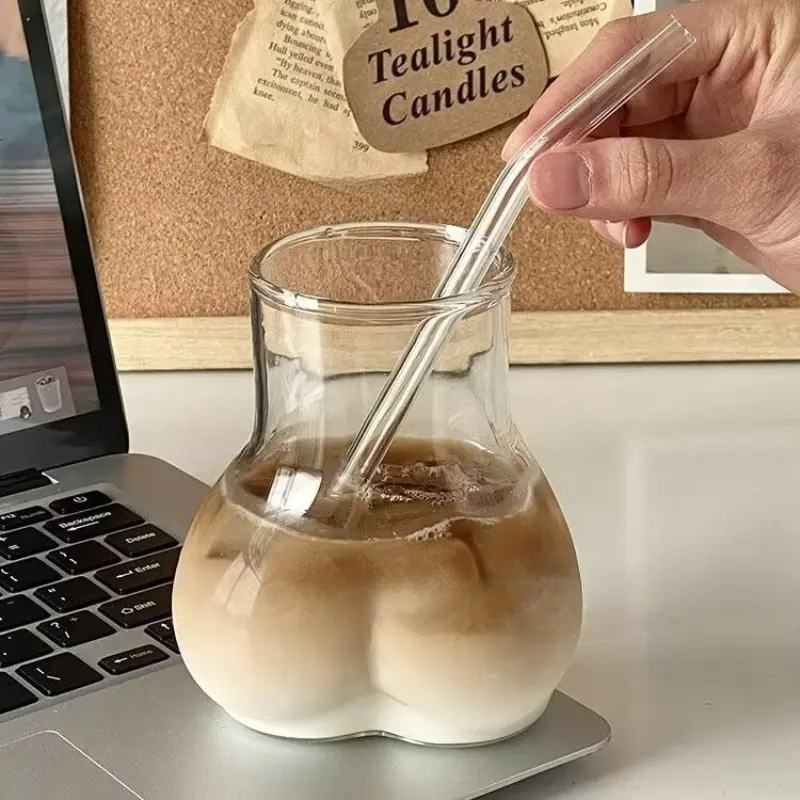 Fun peach hip glass Internet celebrity creative straw cup personalized modeling water cup high value cute cup Drinkware Tumblers