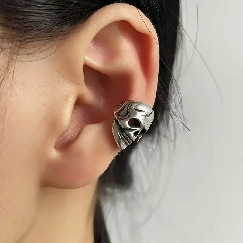 2pcs Retro Punk Skull Clip Earrings, No Piercing Required, Perfect for Parties and Halloween Decor, Bone Clip Design, Ear Clips