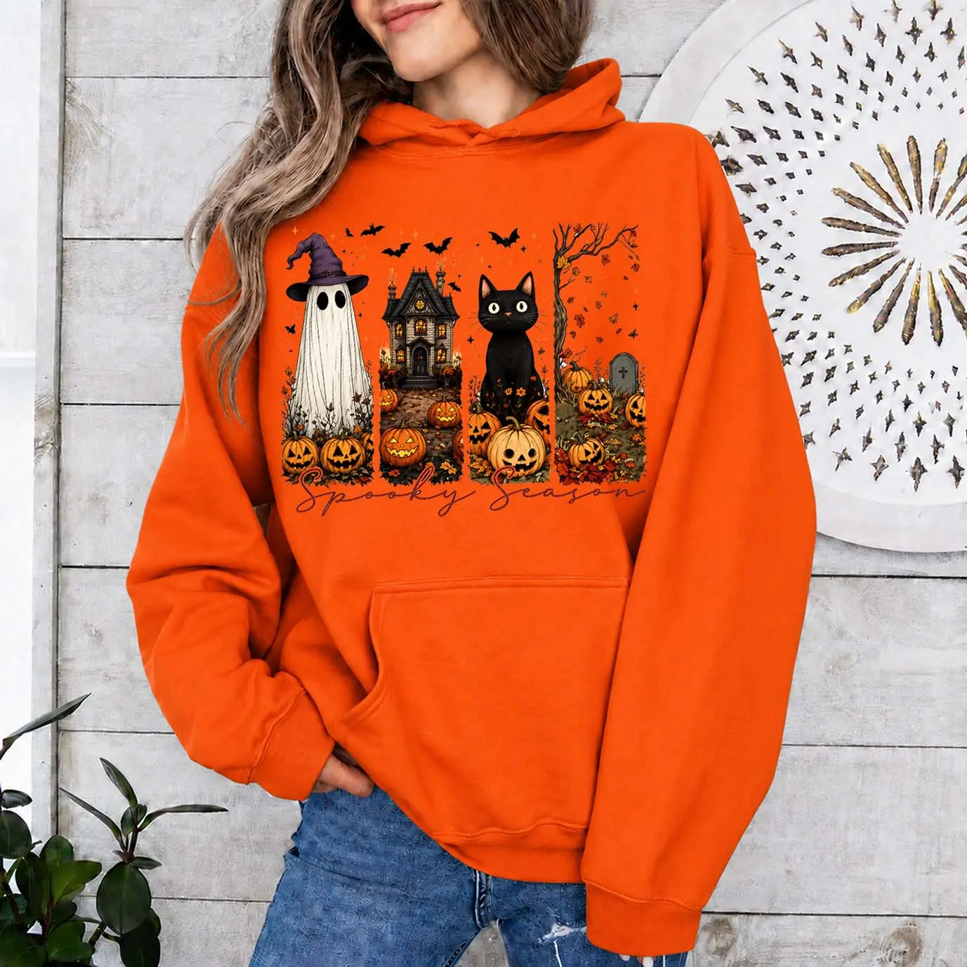 Women’s Halloween Ghost & Black Cat Graphic Hoodie, Haunted House Pumpkin Bat Print Pullover Sweatshirt, Cozy Long Sleeve Fall Top with Front Pocket, Cute Spooky Autumn Hoodie for Halloween Parties, Trick or Treat Nights & Weekend Wear
