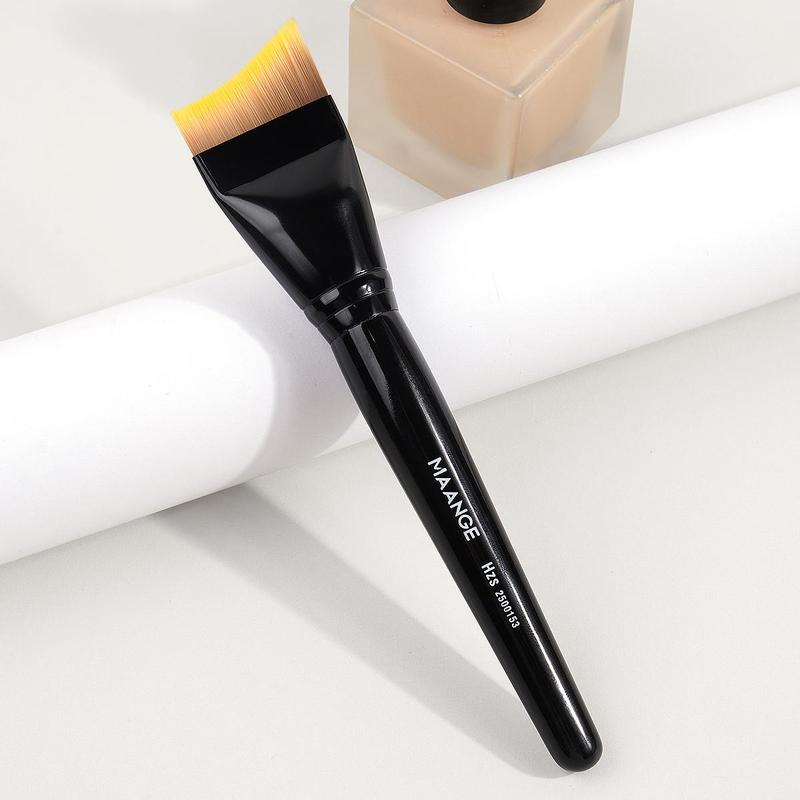 MAANGE 1pc Professional Crescent Shape Foundation Brush/Face Mask Brush, Versatile Makeup Tool for Flawless Application, Ideal for Creams and Liquids, Makeup Accessories Gifts for Friends