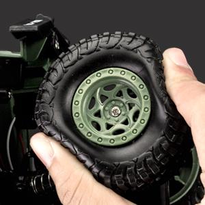 Military Truck 2.4Ghz Off-Road Remote Control Car RC 4WD Truck for ATVs, Children's Day Ideal Gift for Boys (Green)