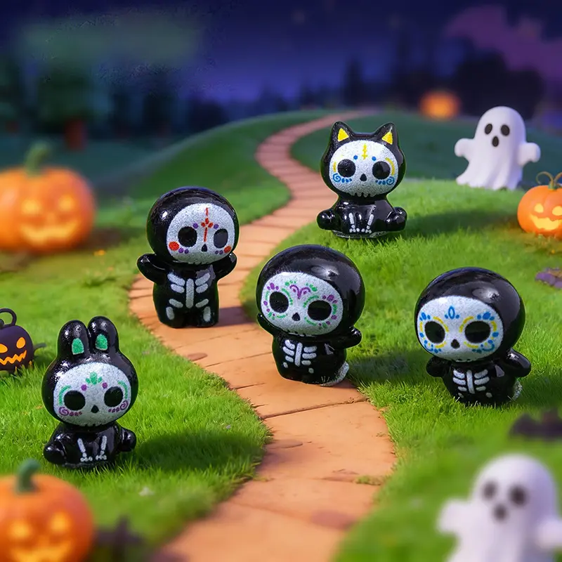 5pcs Halloween Skull Ghost Plushies, Mini DIY Decorations, Micro Landscape Figurines, Car Ornament, Cute Collectible Toys
