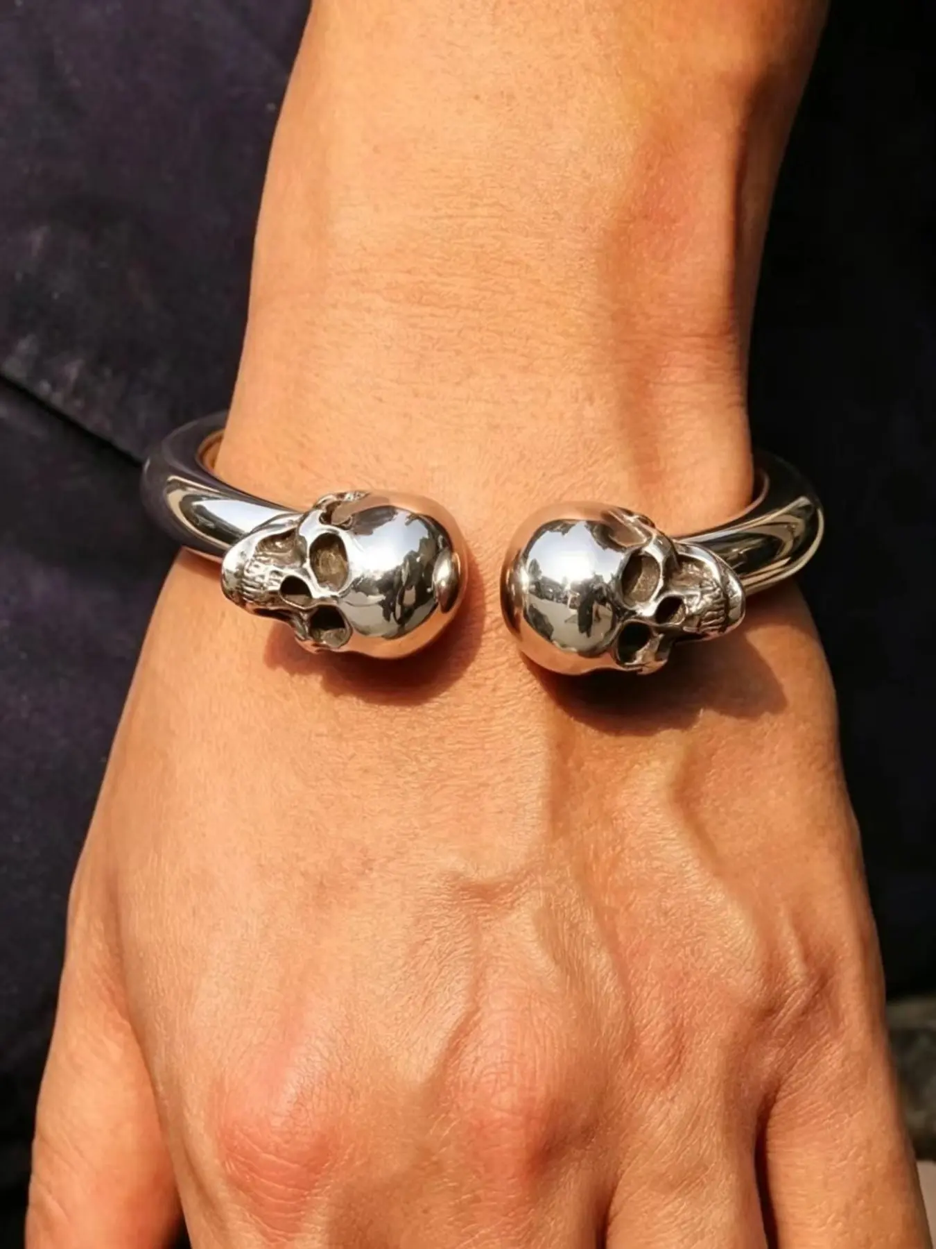 Skull Bone Bracelet, Skull Design, Unique Cool Style, High-End Luxurious Look, Masculine Ring for Men, Bold Accessory, Fashion Jewelry