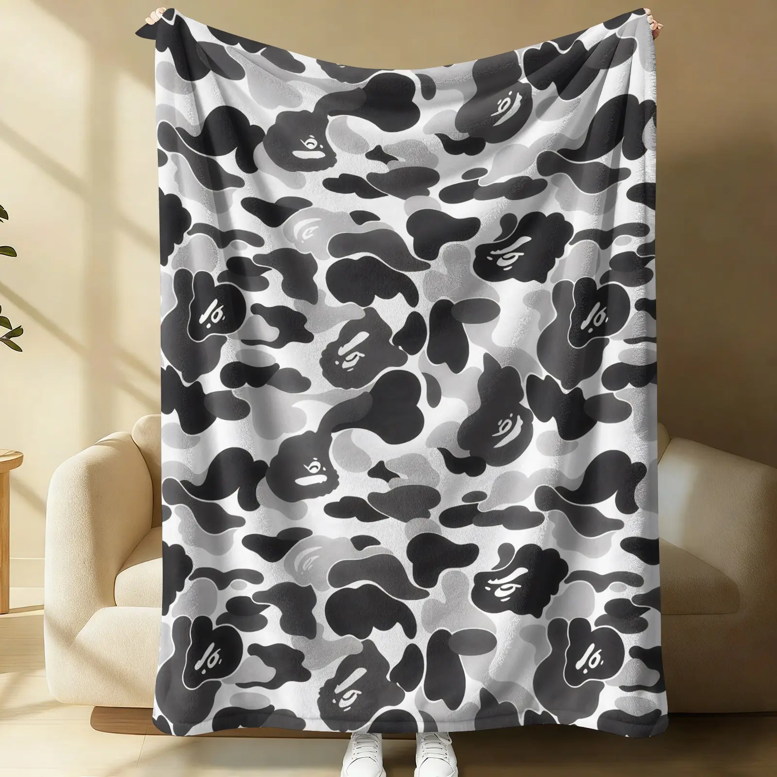 Black White Gray Gradient Abstract Camo Flannel Throw Blanket, Full Print Art Face Pattern Soft Cover, Thick Warm All Season Sofa Nap Blanket, Multi Purpose Decor Blanket For Bedroom Living Room Car, Machine Washable Lint Free Home Throw Blanket