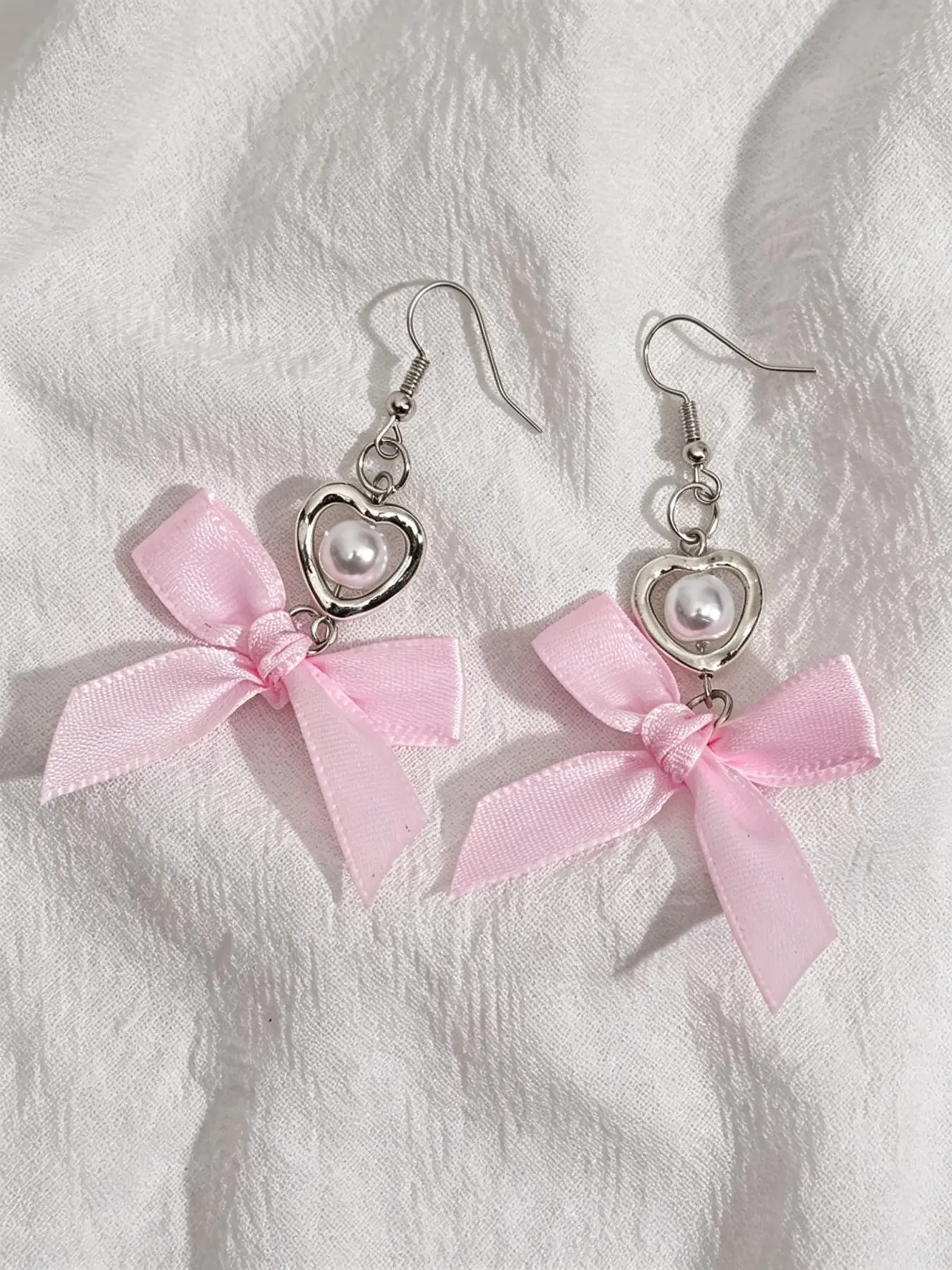 1 Pair Romantic Pink Ribbon Bow Heart Pearl Dangle Earrings, Sweet Style, Ideal for Parties & Gifting