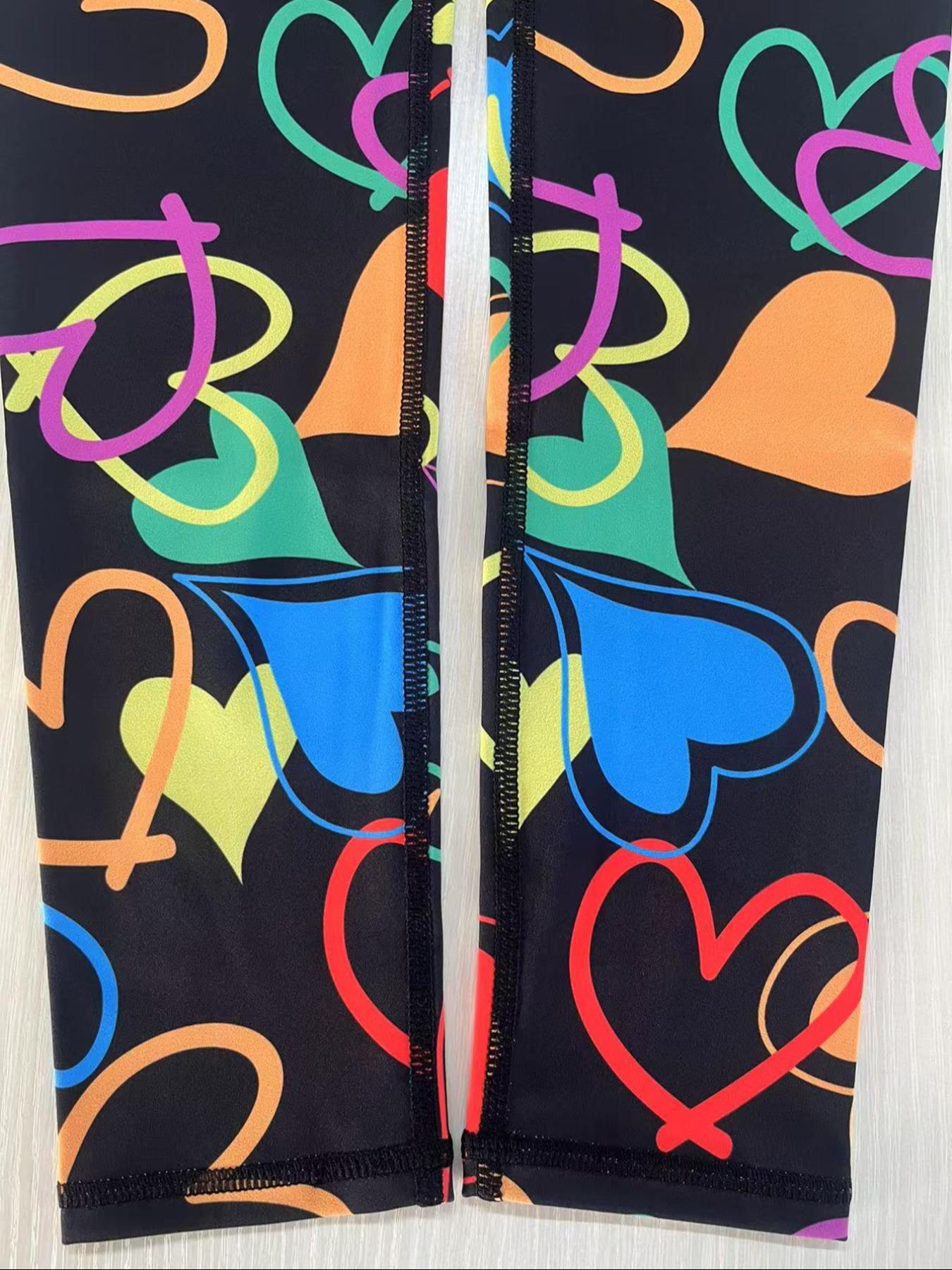 Women's All Over Heart Print High Waist Scrunch Workout Leggings, Casual Comfy Breathable Skinny Pants for Yoga Gym Workout Running, Ladies Bottoms for All Seasons