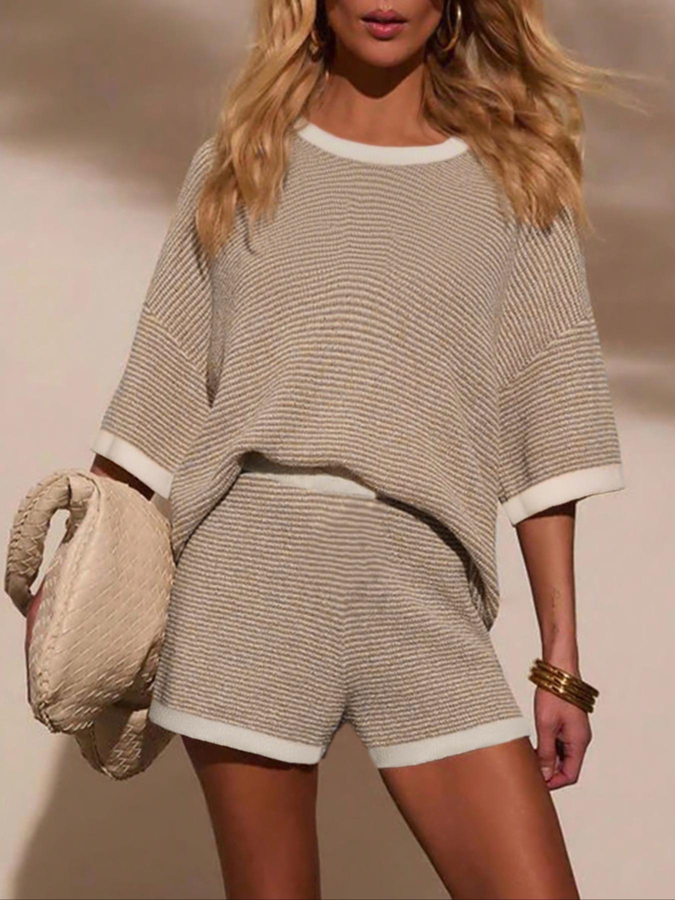 Women's Knitted Two-Piece Set for Spring and Autumn, Classic Round Neck Pullover Top and Elegant Shorts, Stylish and Casual, Casual Matching Set