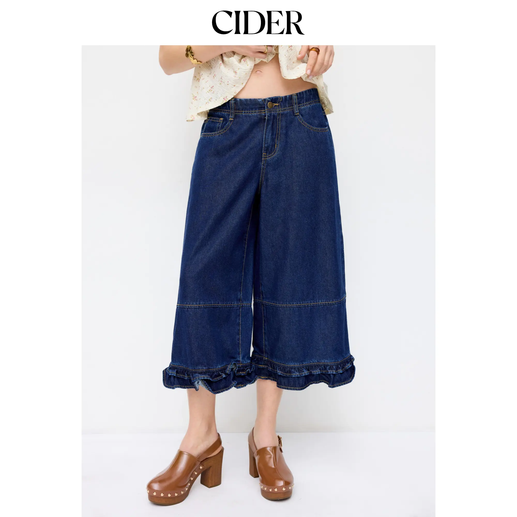 Cider Washed Denim Low Rise Elastic Waist Wide Leg Cropped Bloomer Jeans