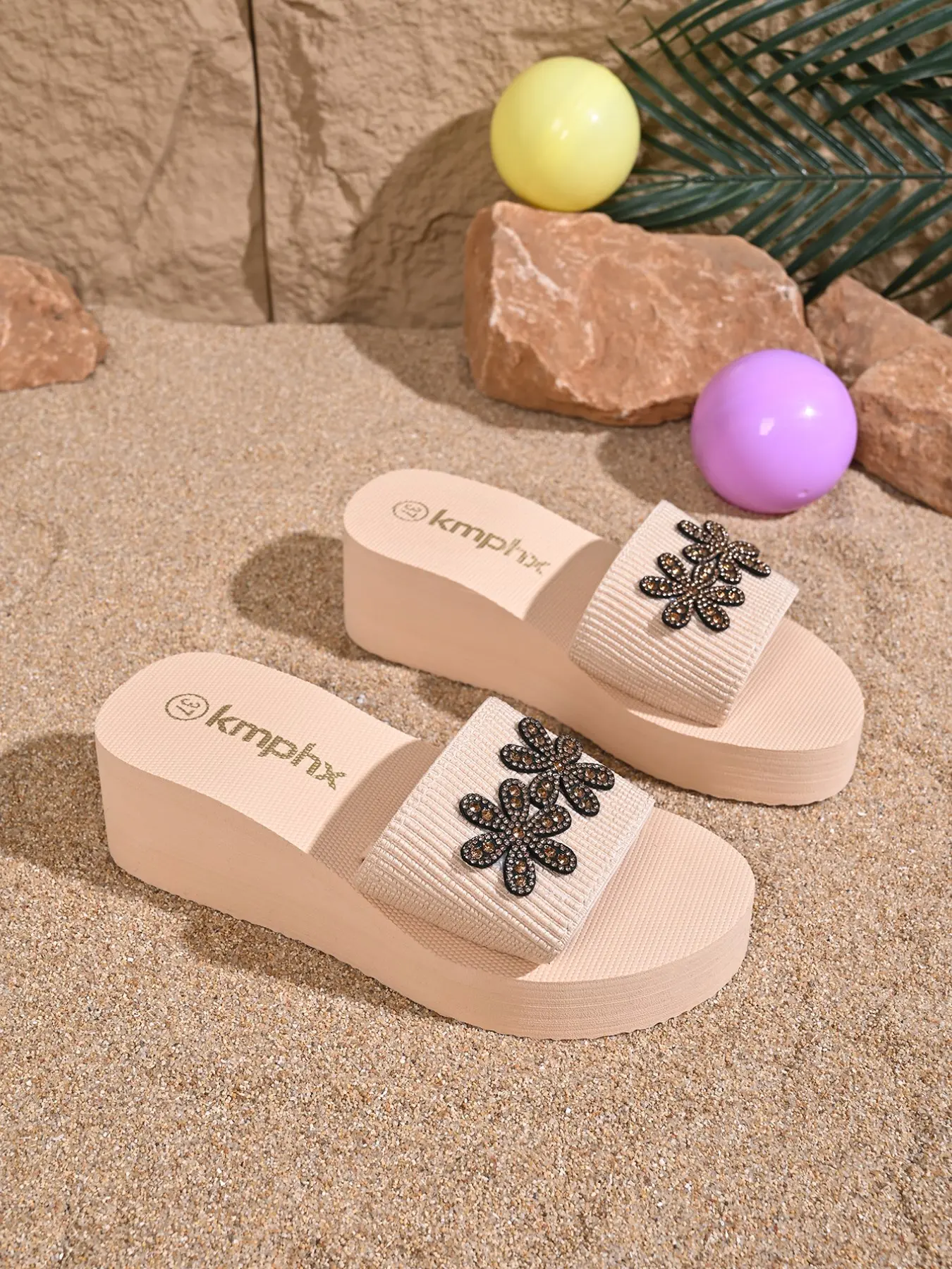 Women's Thick Sole Platform Slippers, 2026 New Arrival, Versatile Rhinestone Flower Sandals, Soft Bottom, Anti-Odor, Casual Style, Summer