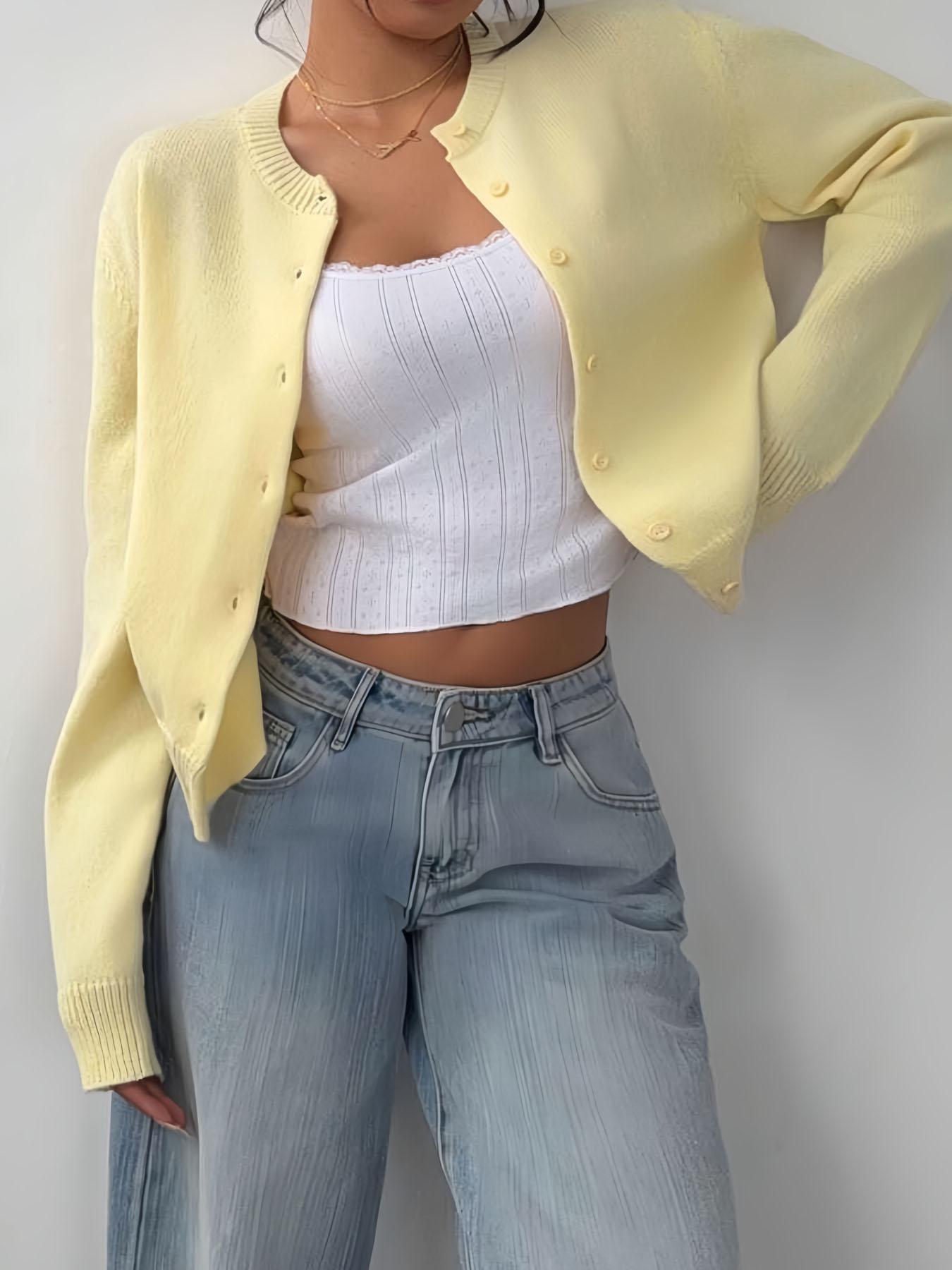 Women's Elegant Knitwear Button Cardigan Sweater for Spring and Autumn, Simple and Versatile Slim Fitted Top for Casual, Stylish Women's Clothing