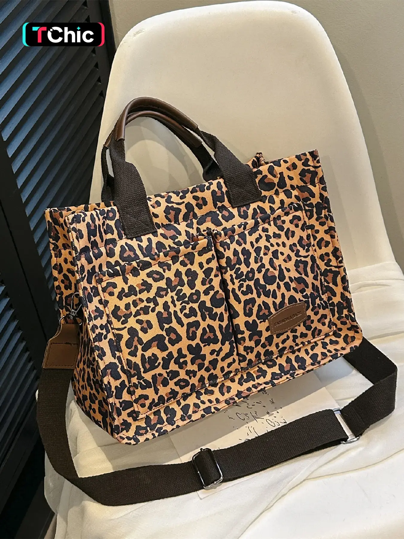 Fashion Leopard Pattern Adjustable Crossbody Tote Bag, Casual Letters Patched Decor Shoulder Bag for Women, Trendy All-match Commuter Bag, Handbag Shoulder Bag, Fashionable Shoulder Bag, Fashionable Daily Crossbody, Fashion Bags, Fashion Patterned Bag