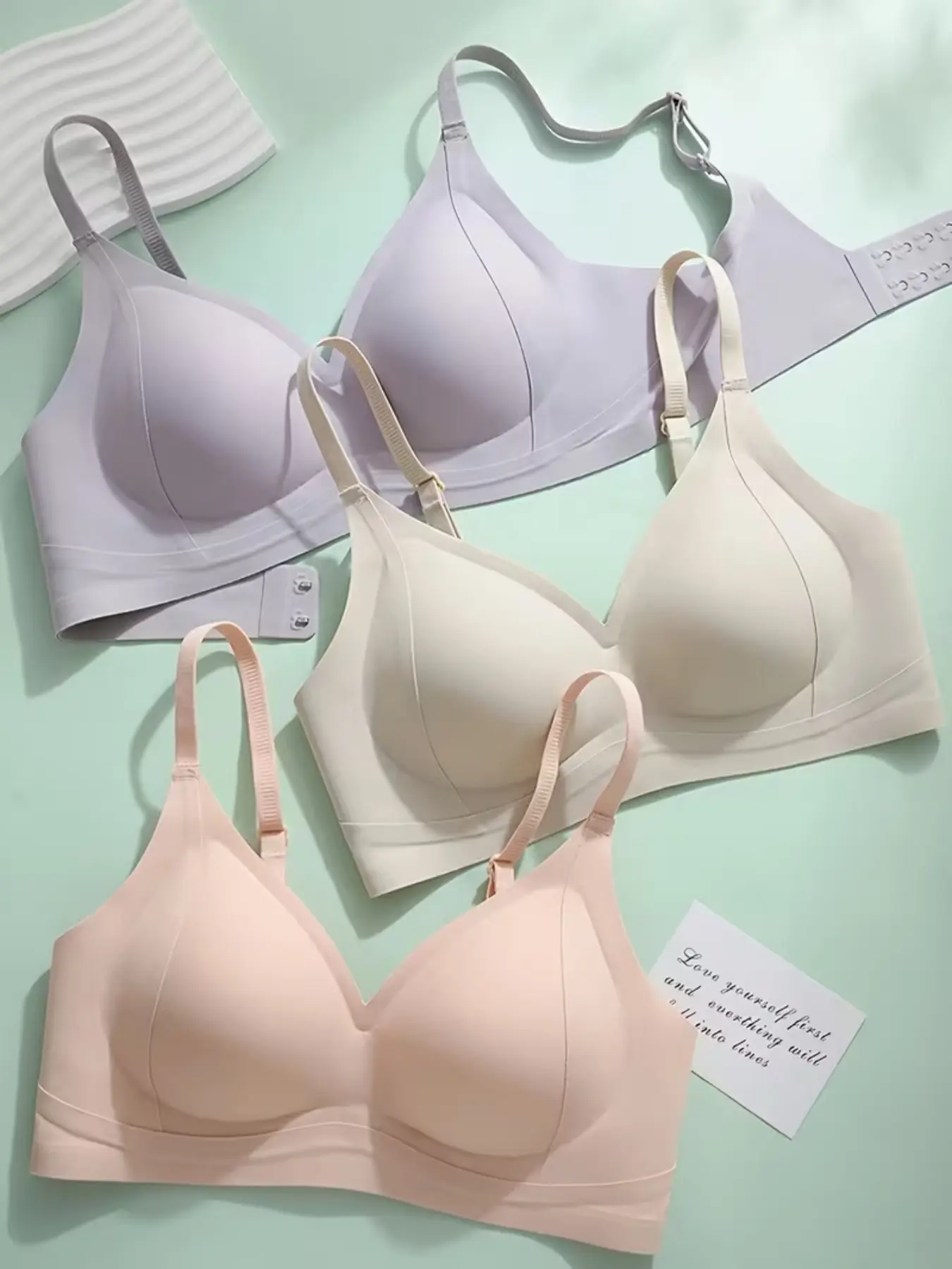 3pcs Women's Seamless Bras, V-Neck Wireless Comfortable Underwear, Push-Up Anti-Sag Daily Wear Bras, Stylish and Versatile Lingerie