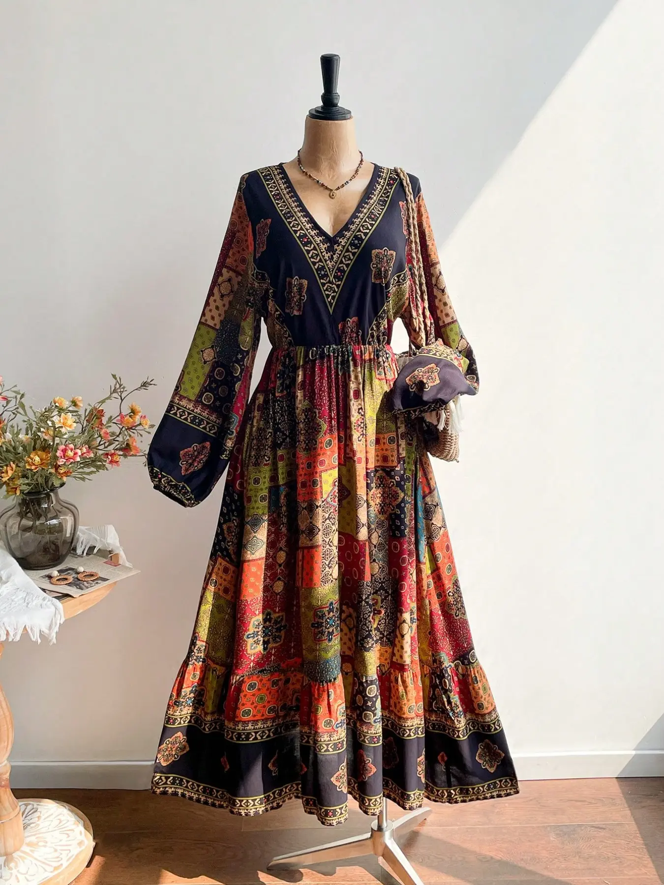 Plus Size Women's Christmas Halloween New Year Party Boho Aesthetic Floral Patchwork Print Long Dress, Lantern Sleeve Maxi Gown for Tea Parties
