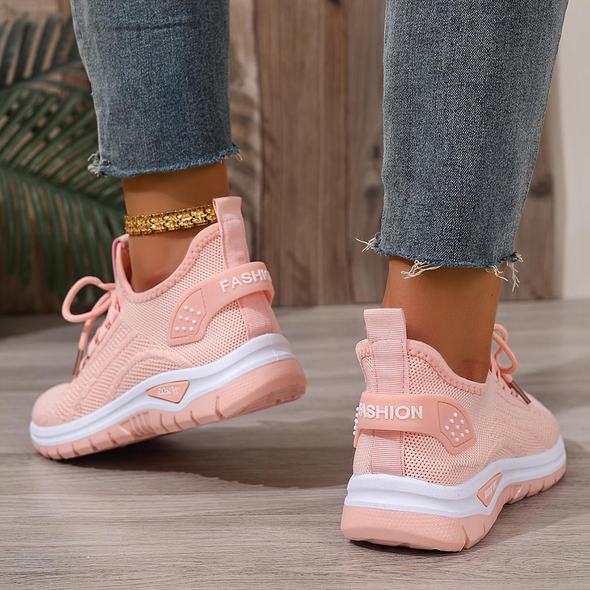 【QUAWUJIE】Women's Plus Size Wide Fit Sneakers 2026 Spring Summer New Arrival Mesh Breathable Lightweight For Ladies Outdoor Daily Wear