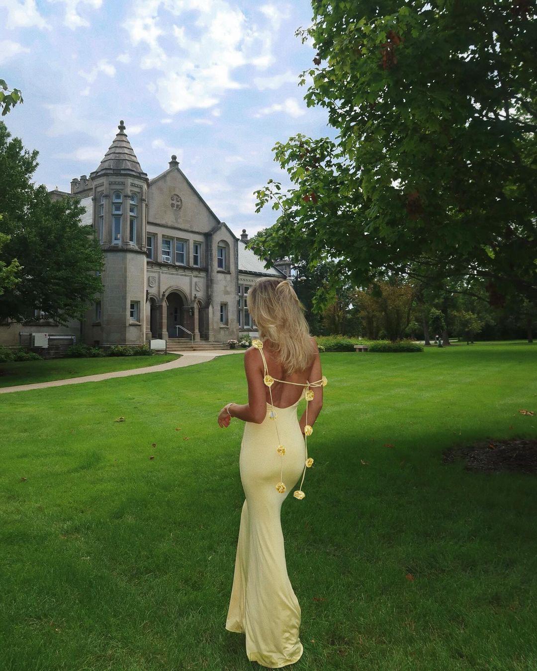 Women's sexy evening dress, backless with shoulder straps, decorated with three-dimensional flowers, long slip dress