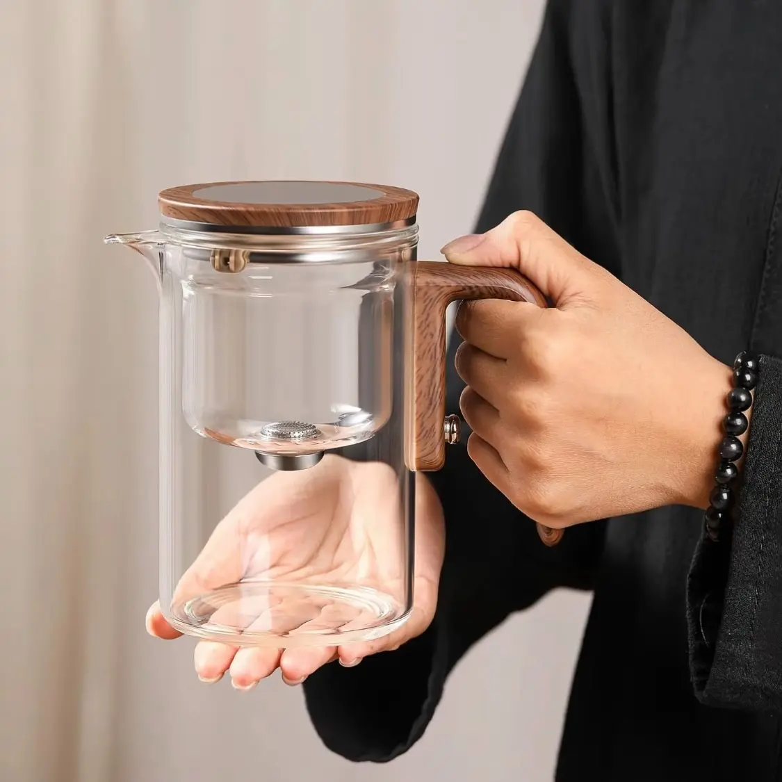 Glass Teapot with Adjustable Filter Button & Loose Leaf Strainer, Heat Resistant Anti-Scald Clear Borosilicate Glass Tea Pot, Multipurpose Home Kitchen Drinkware,Elegant Tabletop Tea Brewer,Perfect Tea Gift for Tea Enthusiasts,Easy to Clean Serving Teapot