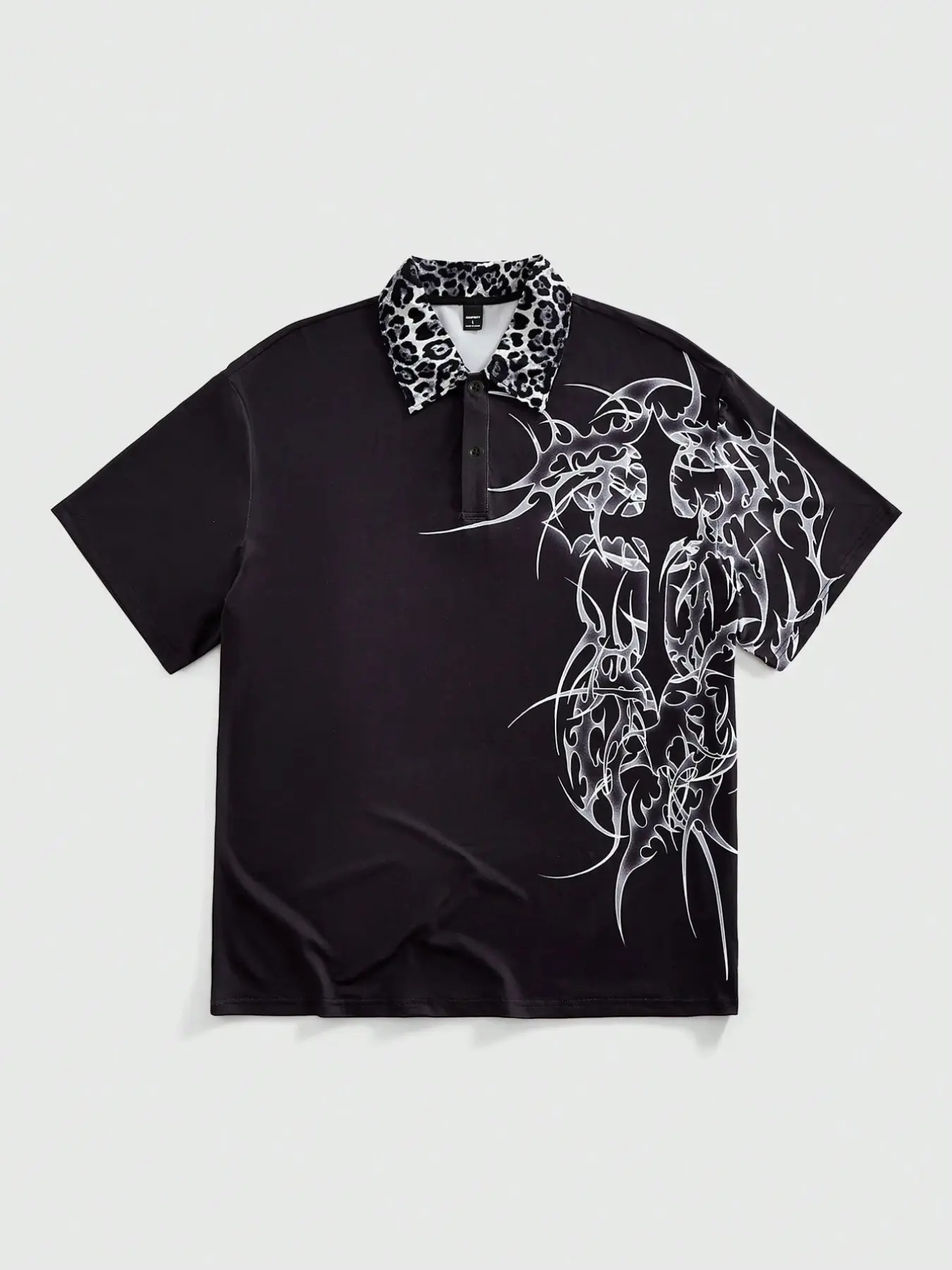 Men's Black Leopard Contrast Collar Thorn Totem Print Short Sleeve Polo Shirt, Button Placket Detail Loose Fit Gothic Dark Street Style Summer Casual Top