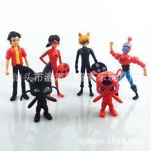 Roblox building block figurine with accessories comes in two color boxes, packaged in bags popular