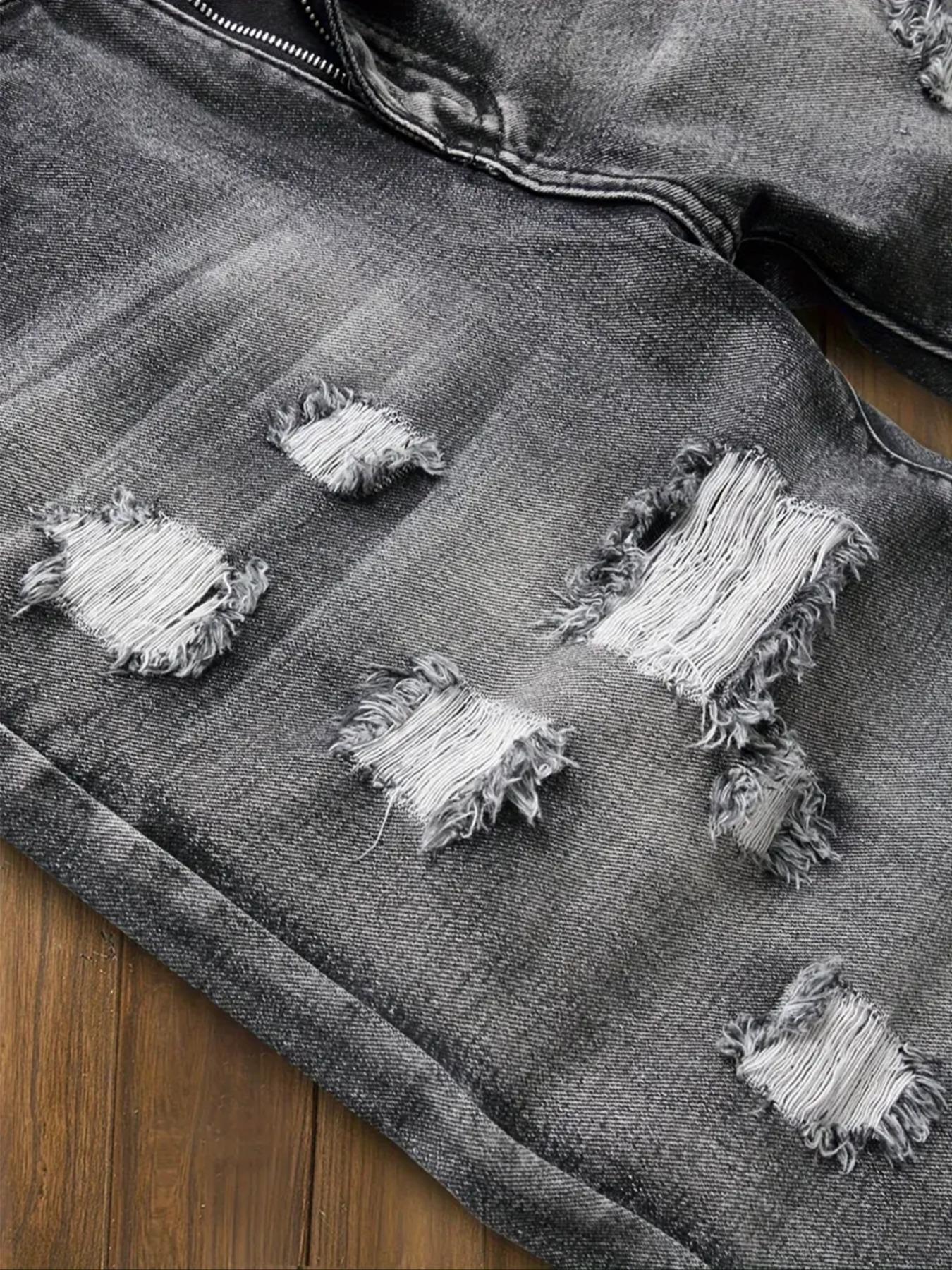 Men's Regular Fit Solid Color Distressed Ripped Denim Shorts, Casual Comfy Fashion Shorts for Daily Wear, Men's Bottoms for Summer, Ripped Pocket Jeans, Ripped Design Shorts, Casual Fashionable Shorts, Frayed Ripped Shorts