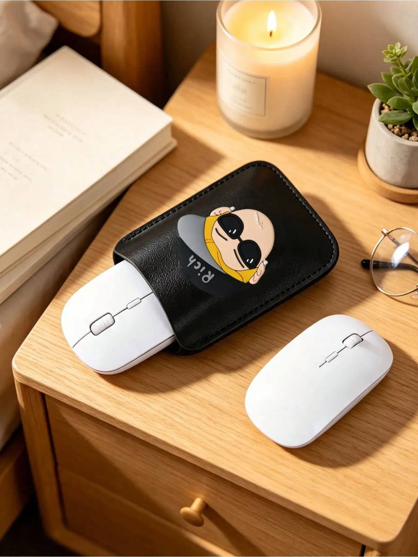 Portable Wireless Mouse Case, Anti‑Collision Mouse Storage Pouch, Digital Accessory Protective Sleeve, Lightweight Travel Mouse Bag for Office Workers Students for Commute Home Office Library Camping Short Trip