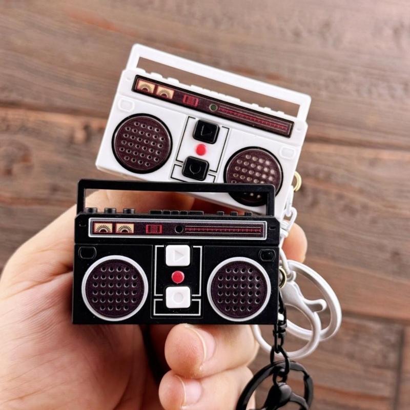 2 Pcs  Nostalgic Mini Radio Recorder Keychain Nostalgic Vintage Mini  Radio That Can Record Classical Funny Bag Ornaments design retro Stretchy Scrunchie Lanyard with Retractable heart